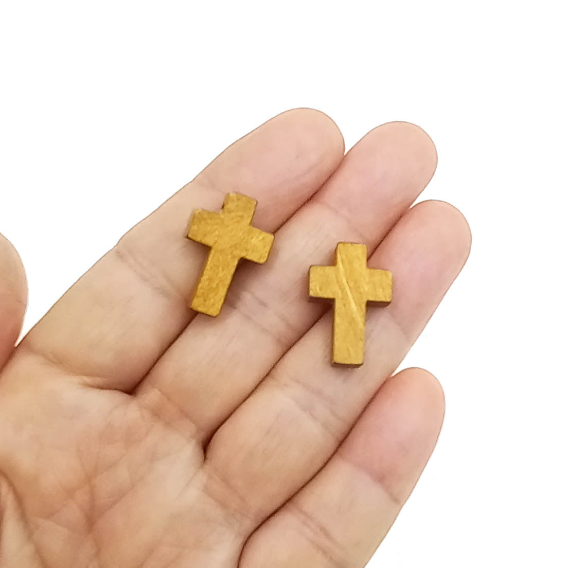 cruz de madera colgante cafe marron mano