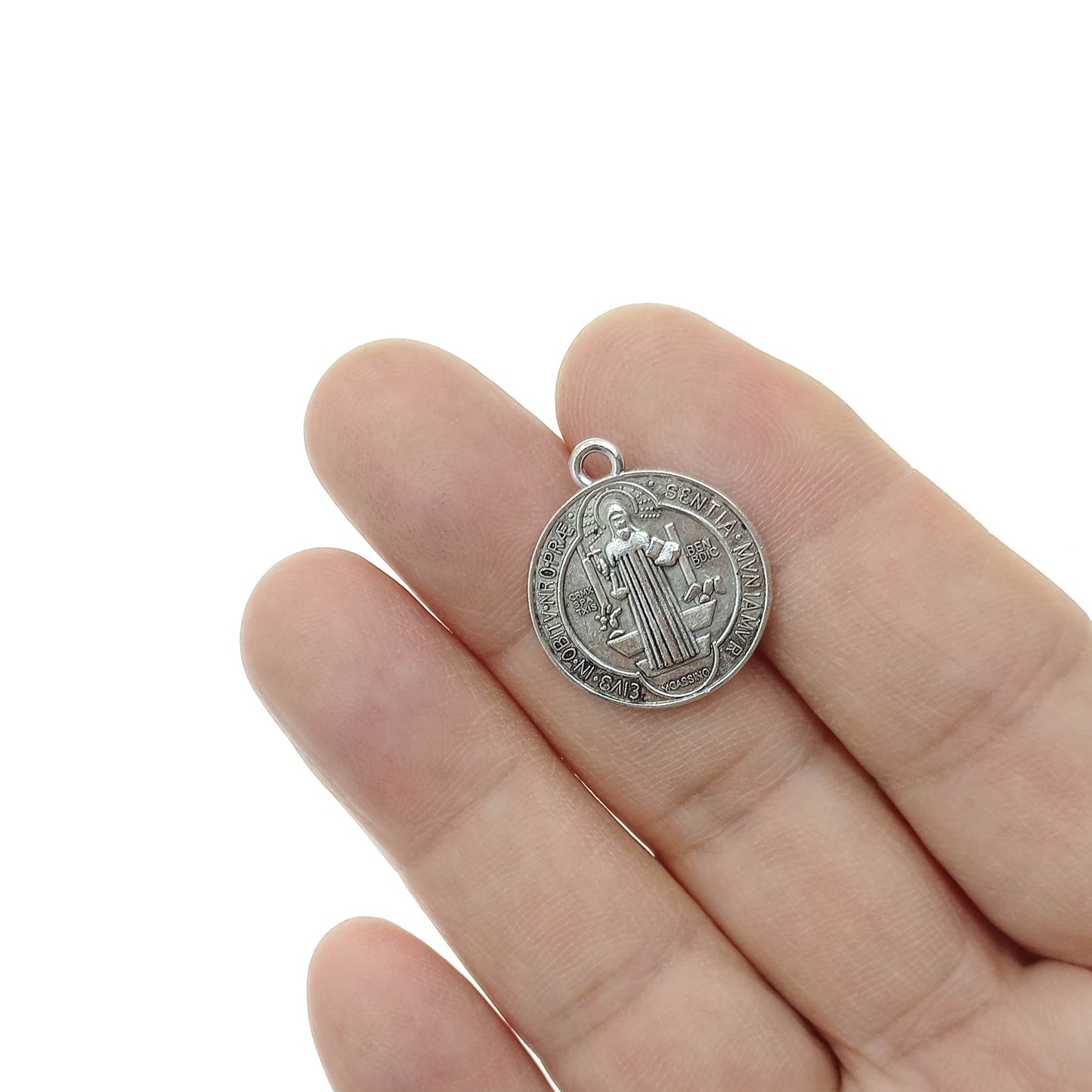 Dije San Benito Mediano 23x20mm