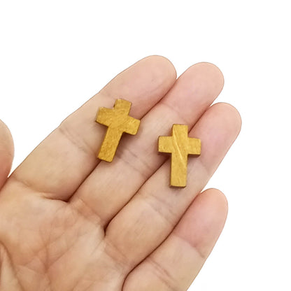 cruz de madera colgante cafe marron mano